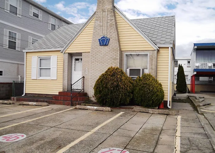 Sea Foam Motel